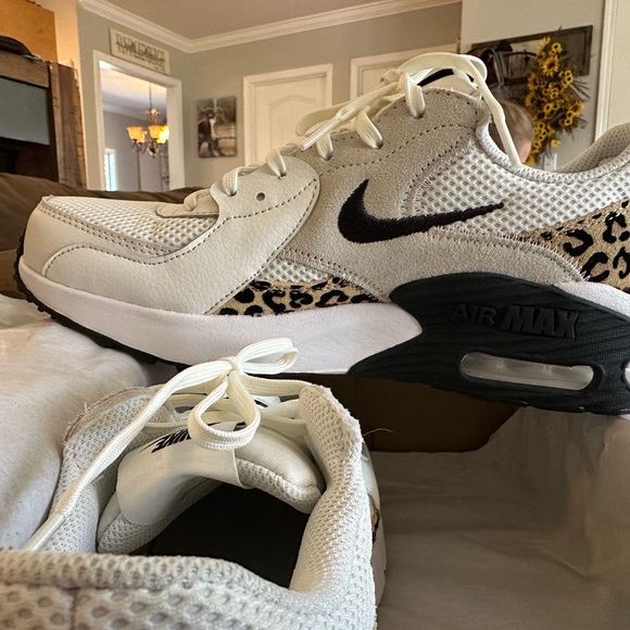 Women’s Nike Air Mox EXCEE size 9 - Picture 5 of 7